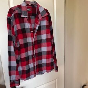 Eddie Bauer Red and Black Plaid Flannel xxl men’s Shirt